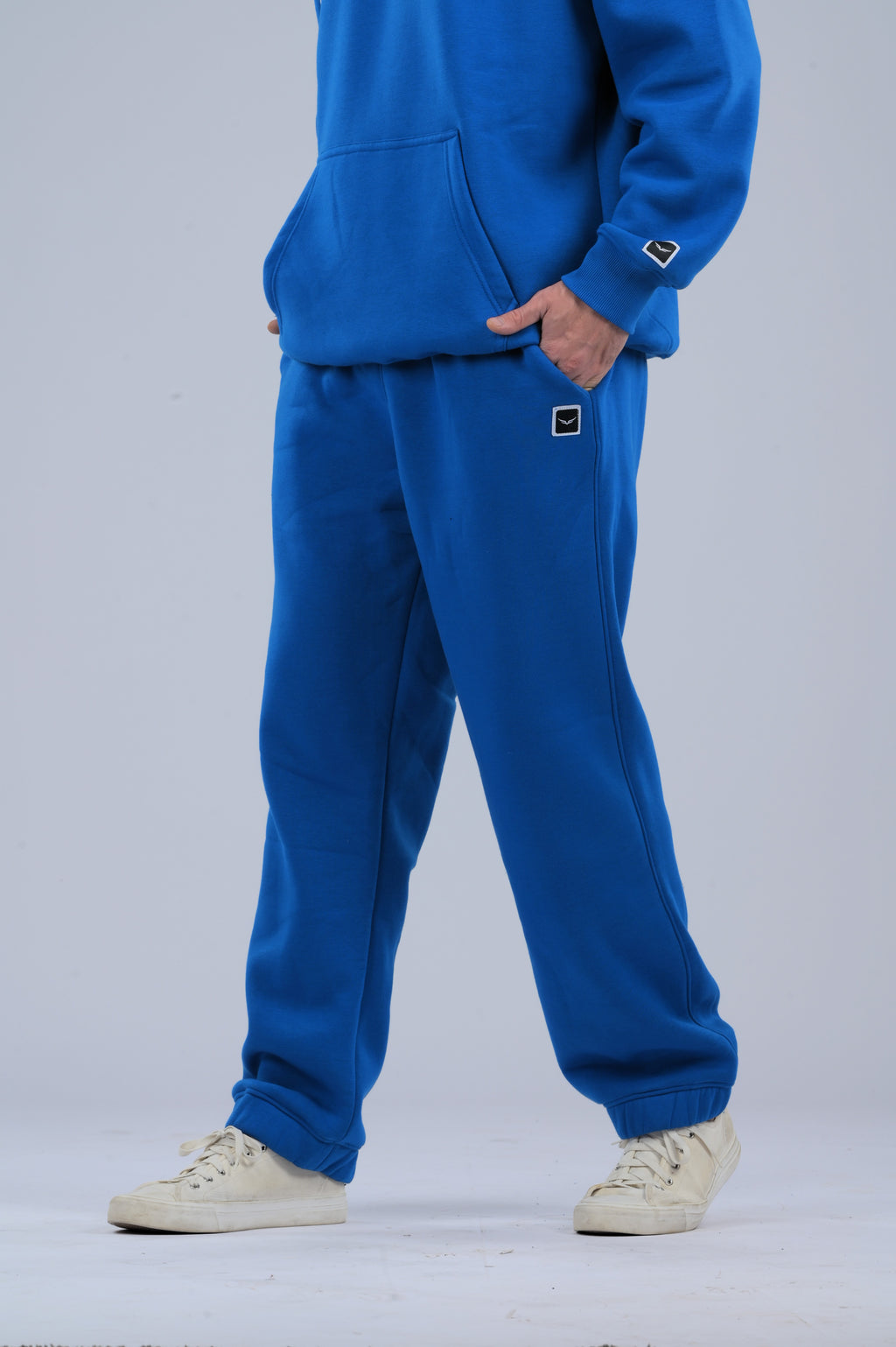 RELAXED FIT BLUE JOGGER